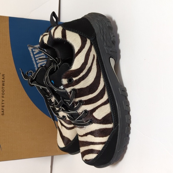 Womens Nautilus Safety Footwear Spark CT Zebra Stripe size 6.5 - Picture 8 of 10